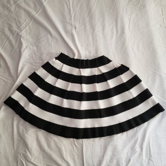 Black & White Striped Skirt [Express] [Size M] - Picture 2 of 4